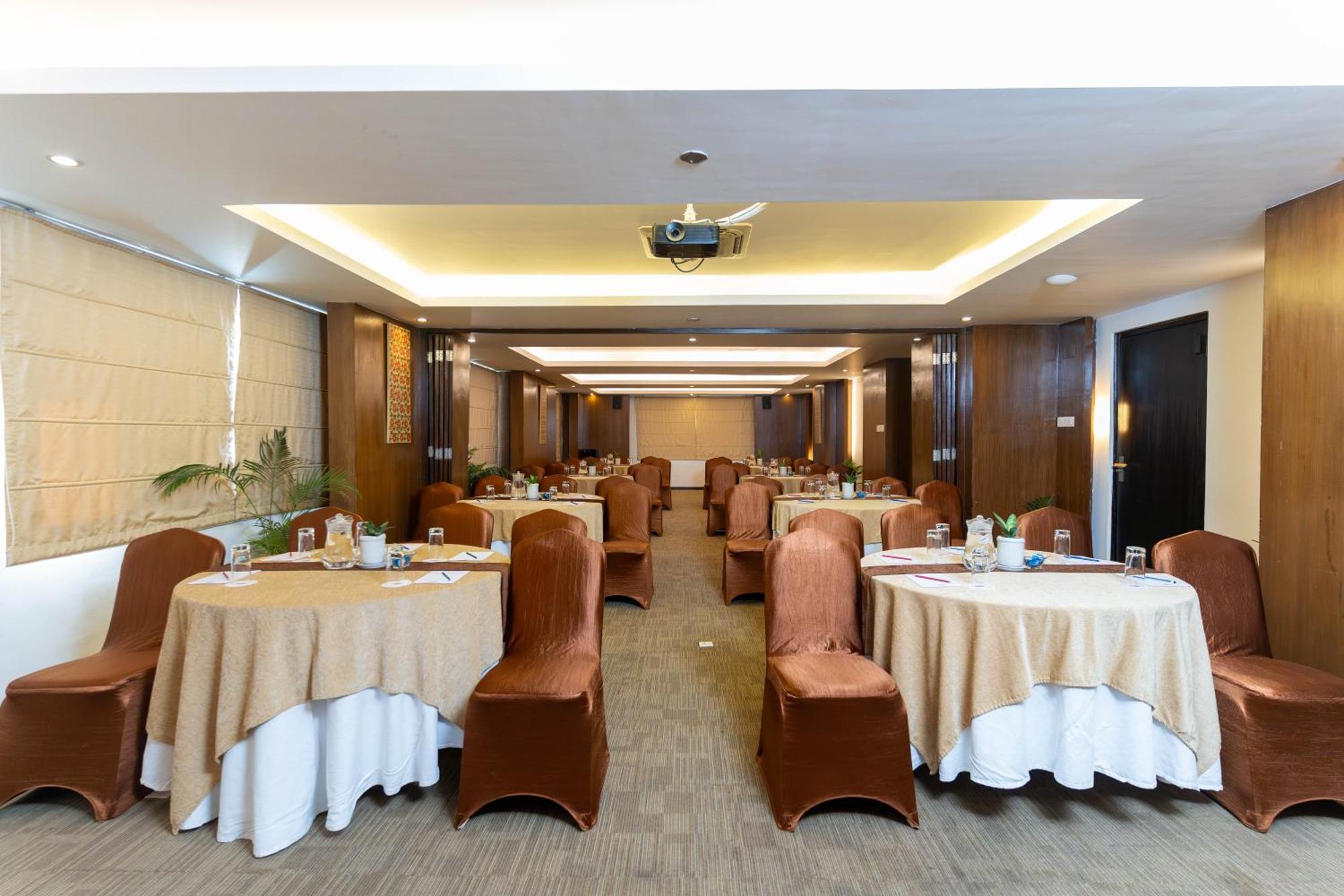 Hotel Shambala Kathmandu Bagian luar foto